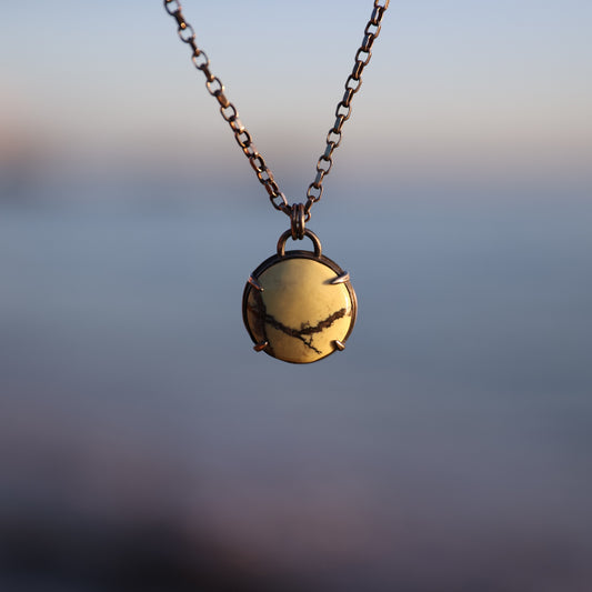 Serpentine Silver Pendant with Prong Setting